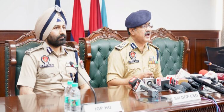 भाजपा नेता के घर पर ग्रेनेड हमला: पंजाब पुलिस ने महज 12 घंटों में सुलझाया मामला