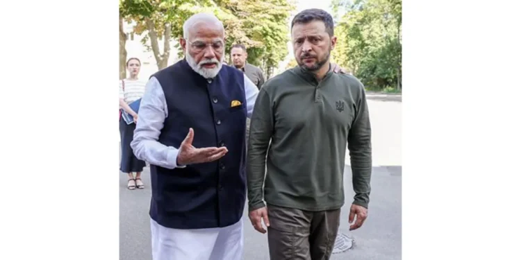 ज़ेलेंस्की की टिप्पणी यूक्रेन के अंतर्राष्ट्रीय गठबंधनों को मजबूत करने के प्रयासों को दर्शाती है।