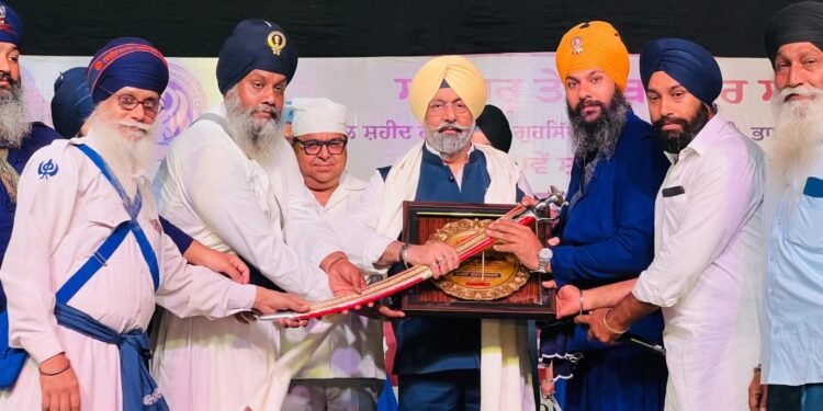 सरदार हरमीत सिंह कालका “गतका रत्न सम्मान” से सम्मानित