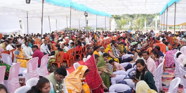 देश में लाखों माता पिता का पूजन कर मनाया गया मातृ – पितृ पूजन दिवस