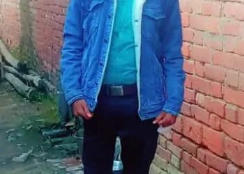 दूल्हा निकला किन्नर बाराती भागे