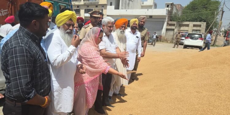 *राज्य की मंडियों में गेहूं की आवक में तेजी, किसानों को अब तक 1818.31 करोड़ रुपये का भुगतान: लाल चंद कटारूचक*