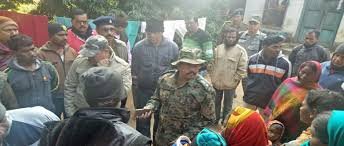 मुरहू थाना क्षेत्र स्थित बगमा गांव में बीती देर रात अज्ञात नक्सलियों ने भाजपा नेता भैयाराम मुंडा की गाेली मारकर हत्या कर दी