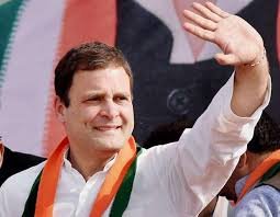 कांग्रेस अध्यक्ष राहुल गांधी देश की सबसे पुरानी राजनीतिक पार्टी की बागडोर संभालने वाले नेहरू-गांधी परिवार के छठे सदस्य