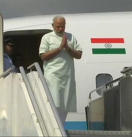 कावेरी विवाद के बीच तमिलनाडु पहुंचे पीएम मोदी, प्रदर्शकारियों ने दिखाए ‘काले झंडे’