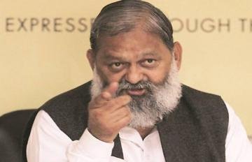 पुलिस  के उच्च अधिकारी अपने क्षेत्र में प्रतिदिन 11 से 12 बजे के बीच जनता दरबार लगाकर लोगों की समस्याएं सुनेंगें : अनिल विज