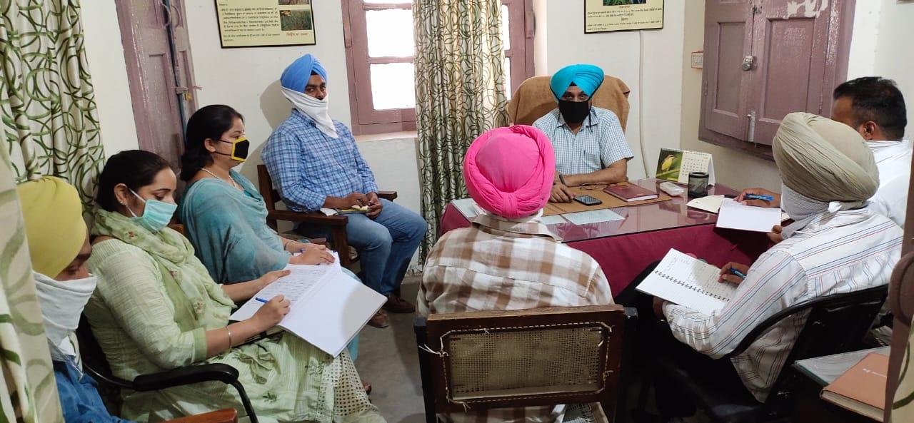 ਜ਼ਿਲ੍ਹਾ ਸਿਖਲਾਈ ਅਫਸਰ ਵੱਲੋਂ ਆਤਮਾ ਸਕੀਮ ਤਹਿਤ ਕਾਰਜਾਂ ਦਾ ਨਿਰੀਖਣ