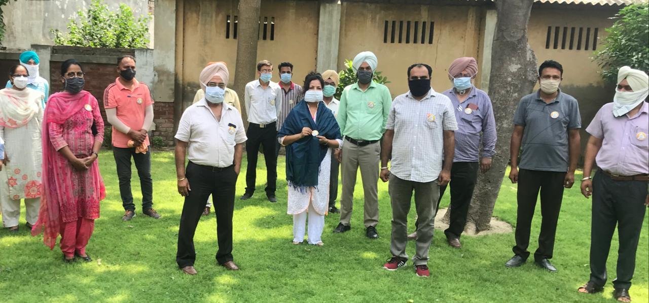 ਮਿਸ਼ਨ ਫਤਿਹ: ਸਿਵਲ ਸਰਜਨ ਵੱਲੋਂ ਸਿਹਤ ਵਿਭਾਗ ਦੇ ਅਮਲੇ ਦੀ ਹੌਸਲਾ ਅਫਜ਼ਾਈ