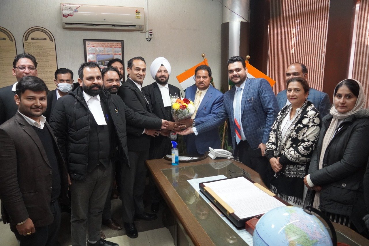 Information and Public Relations Department, Punjab  Punjab and Haryana Bar Association honoured O P Soni