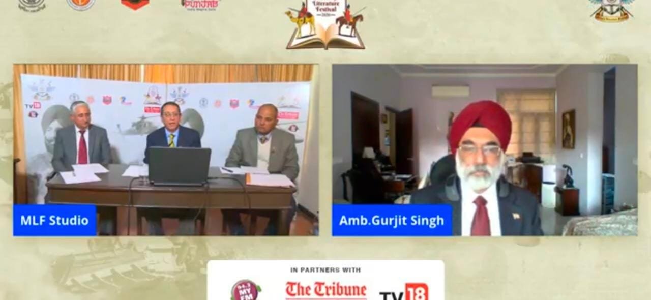 ਚੌਥਾ ਮਿਲਟਰੀ ਲਿਟਰੇਚਰ ਫੈਸਟੀਵਲ : ਸੈਸ਼ਨ ਦੌਰਾਨ ਚੀਨ ਦੀ ਵਿਸਥਾਰ ਨੀਤੀ, ਬੀ.ਆਰ.ਆਈ. ਤੇ ਭੂਗੋਲਿਕ ਖਿੱਤੇ ਵਿੱਚ ਰਣਨੀਤਕ ਬਦਲਾਅ ਸਬੰਧੀ ਵਿਸ਼ੇ ਵਿਚਾਰੇ ਗਏ ਚੀਨ ਦਾ ਬੀ.ਆਰ.ਆਈ. ਵਾਲਾ ਹਥਕੰਡਾ  ਕਰਜ਼ਦਾਰ ਸਰਕਾਰਾਂ ’ਤੇ ਕਾਬਿਜ਼ ਹੋਣ ਦਾ ਢੰਗ 	ਬੀ.ਆਰ.ਆਈ. ਦੇ ਬਾਵਜੂਦ ਚੀਨ ਆਪਣੇ ਘਰੇਲੂ ਬਾਜ਼ਾਰਾਂ ਨੂੰ ਬਣਾਈ ਰੱਖਣ ਵਿਚ ਰਿਹਾ ਅਸਫਲ