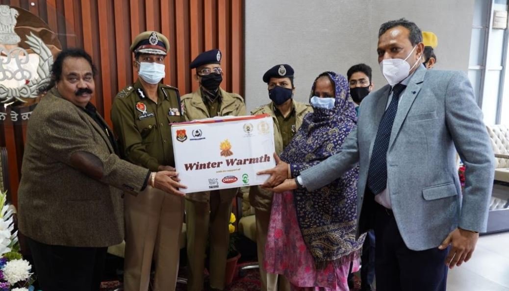 Punjab Police’s Saanjh distribute “Packets of Joy and Cheer” under project Winter Warmth