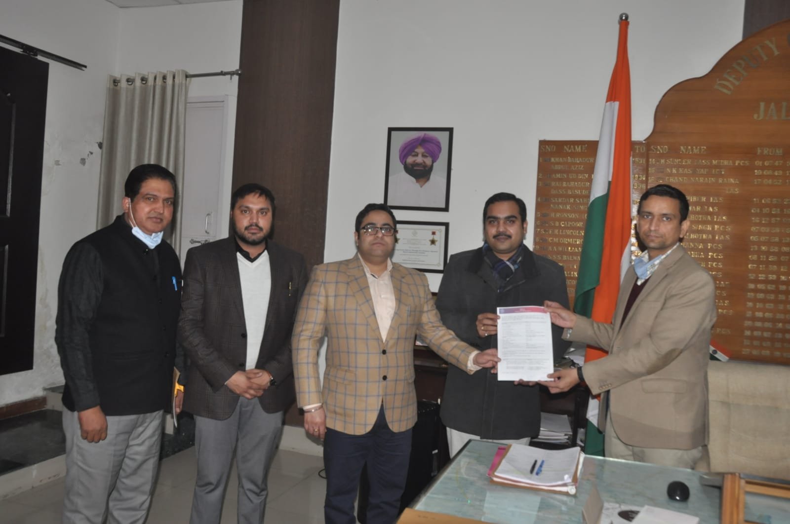 DC HANDS OVER FIRST CERTIFICATE UNDER PUNJAB RIGHT TO BUSINESS ACT-2020