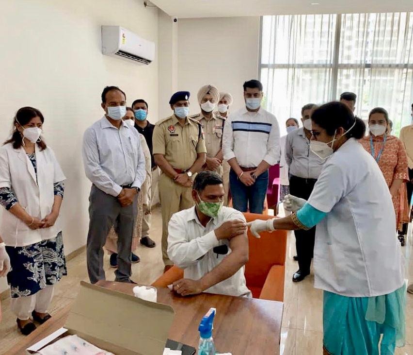 Vaccination Drive kick starts for Construction Workers aged 18-44 in Ludhiana