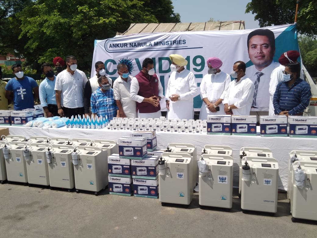 Management Team of Ankur Narula Ministries provides 20 Oxygen Concentrators