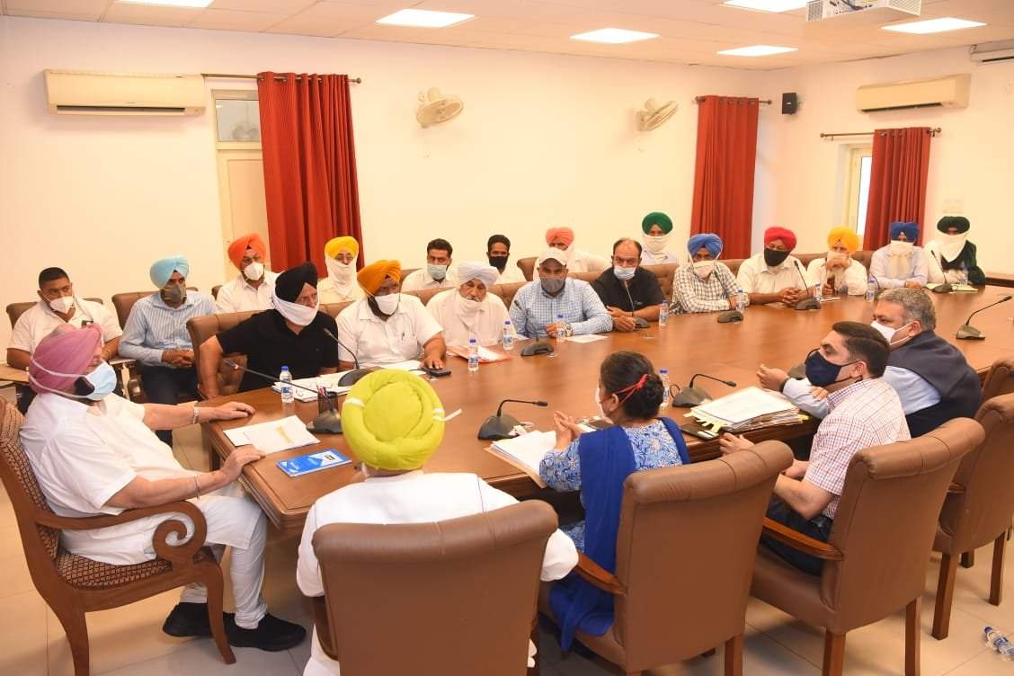 पंजाब के मुख्यमंत्री ‘भारतमाला परियोजना’ के अंतर्गत ऐक्वायर होने वाली ज़मीन के लिए किसानों के मुआवज़े के मुद्दे को लेकर गडकरी से मिलेंगे
