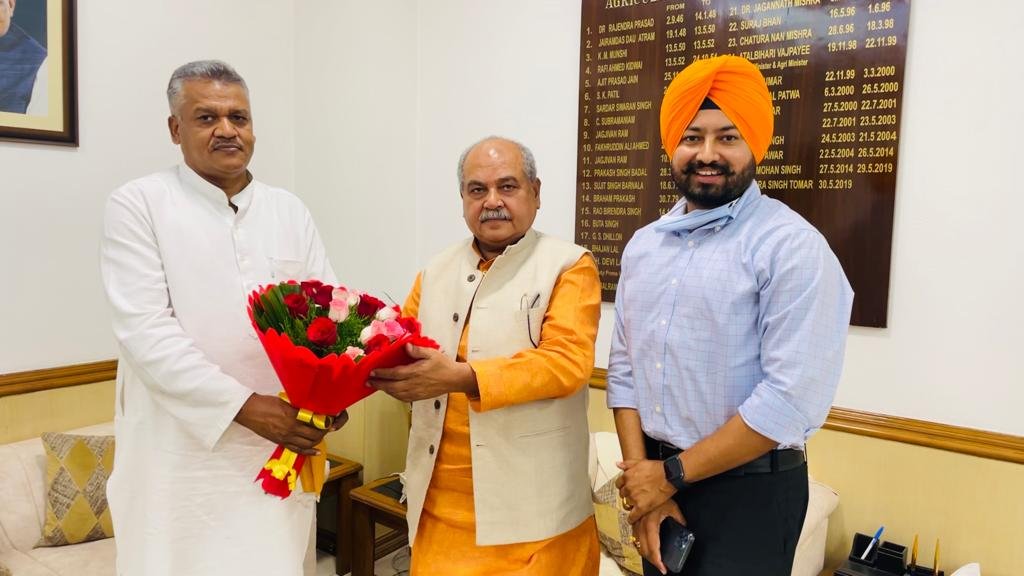 केंद्रीय कृषि मंत्री से मिले चंडीगढ़ भाजपा के नेता