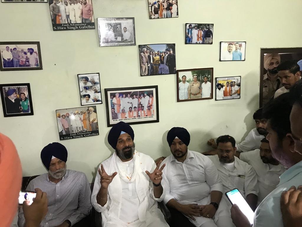 अब भ्रष्ट साधु सिंह धर्मसोत समेत माफियाओं का नया हितैषी, नवजोत सिद्धू : मजीठिया