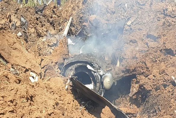 हादसे का शिकार हुआ भारतीय हवाई फ़ौज का जहाज़, तकनीकी ख़राबी कारण हुआ हादसा, बाल-बाल बचा पायलट