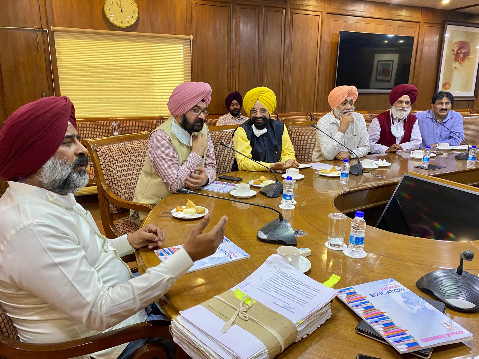 मानक सुधारों को व्यावहारिक रूप देने के लिए सभी यूनिवर्सिटियों को शिक्षा के साझा केंद्र के तौर पर विकसित किया जायेगा – प्रगट सिंह