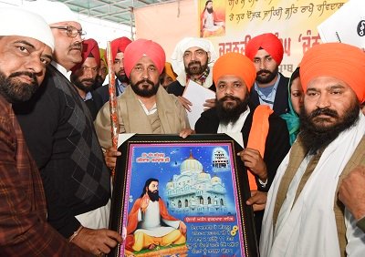 मुख्यमंत्री चन्नी खुरालगढ़ में श्री गुरु रविदास जी के तप अस्थान में हुए नतमस्तक