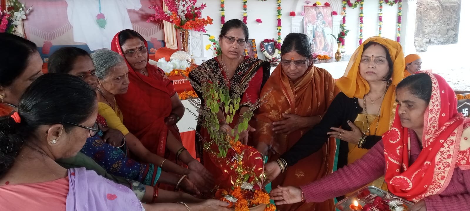 विश्वव्यापी अभियान “तुलसी पूजन” की शुरुआत