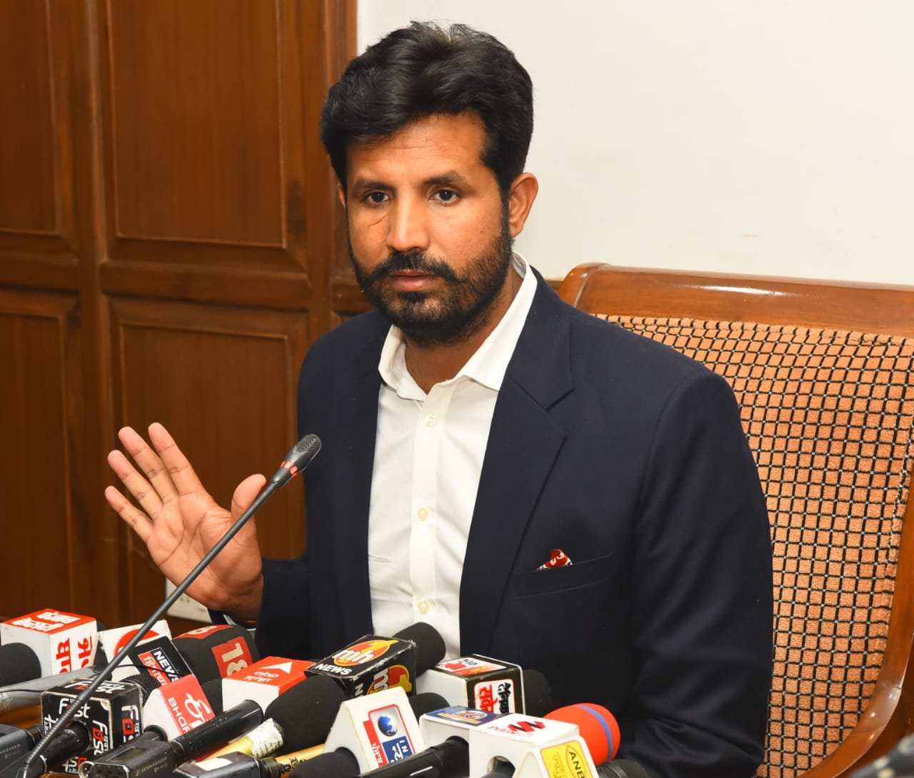 कोरोना महामारी के घेरे में राजा वड़िंग, ट्रांसपोर्ट मंत्री राजा वड़िंग की रिपोर्ट आई कोरोना पॉजिटिव