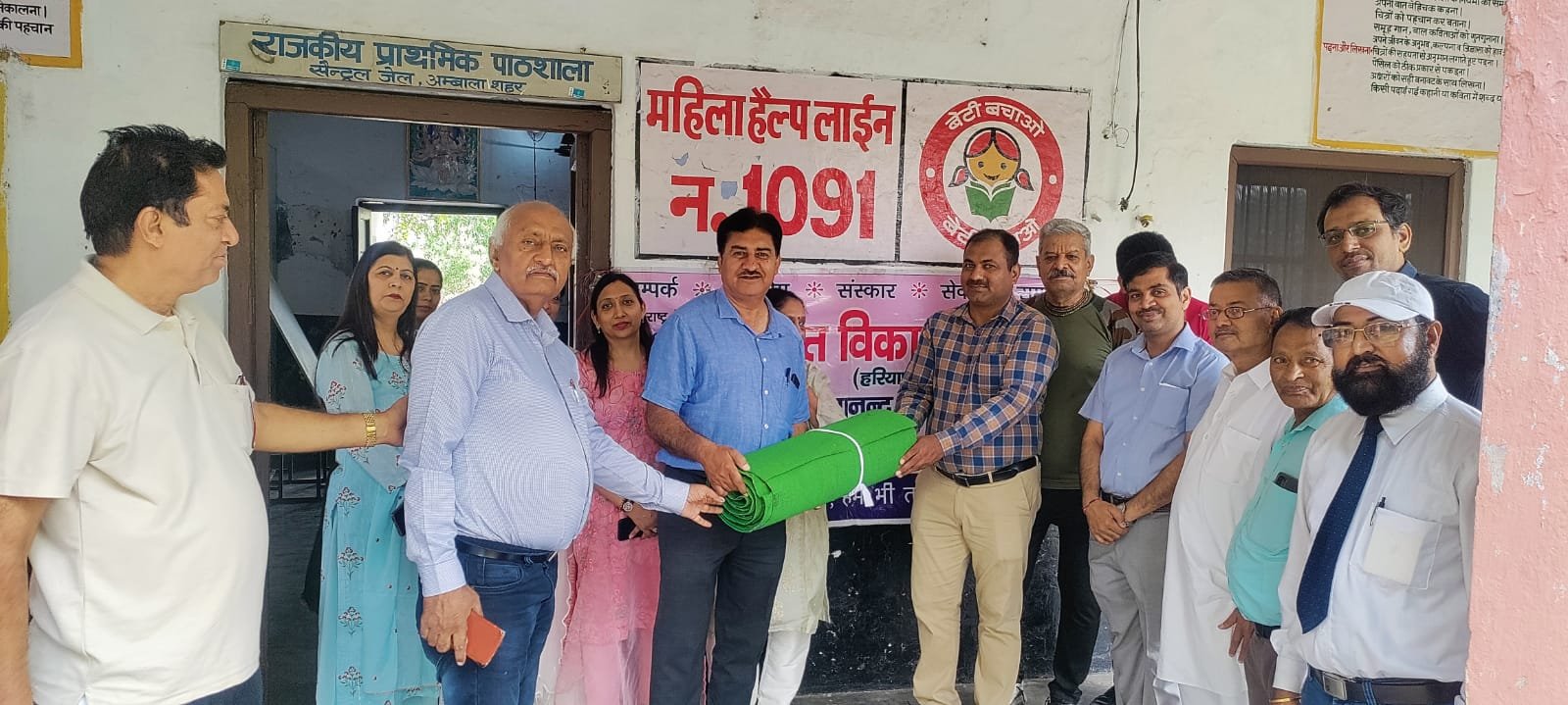 भारत विकास परिषद ने सैंट्रल जेल प्राइमरी स्कूल में बच्चों को बांटा स्टेशनरी का सामान