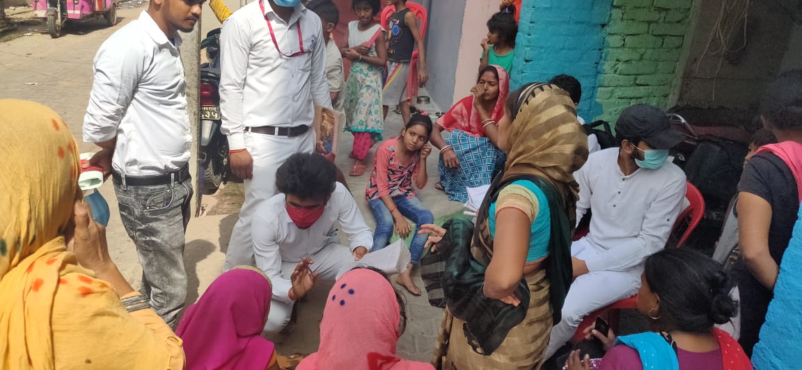 बी एड विद्यार्थियों ने कोरोना जागरूकता अभियान निकाला