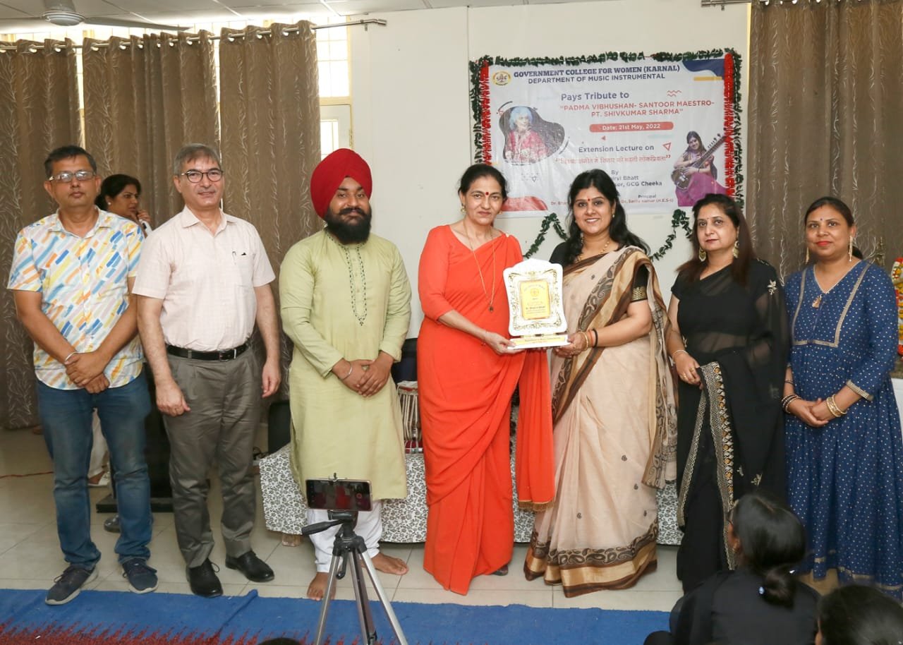 डा. भैरवी भट्ट ने सितार पर अपनी उंगलियों के जादू के साथ श्रोताओं को किया मंत्रमुग्ध