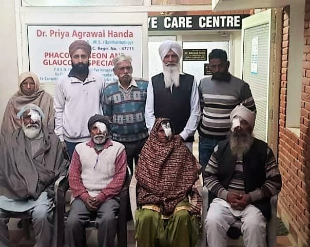 ਰਮੇਸ਼ ਸਭਰਵਾਲ ਦੀ ਬਰਸੀ ਮੌਕੇ ਮੋਤਿਆਬਿੰਦ ਦੇ 11 ਅੱਖਾਂ ਦੇ ਰੋਗੀਆਂ ਦੇ ਆਪ੍ਰੇਸ਼ਨ ਕਰਵਾਏ-ਡਾ.ਵਰਮੀ