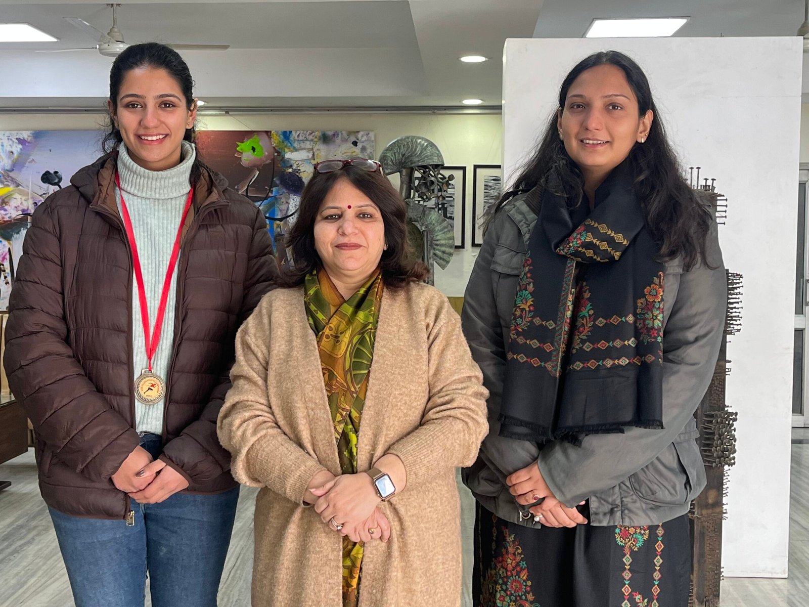 ਏ .ਪੀ. ਜੇ ਕਾਲਜ ਆਫ਼ ਫਾਈਨ ਆਰਟਸ, ਜਲੰਧਰ ਦੀ ਜੈਸਿਕਾ ਜਗਦੇਵ ਨੇ ਇੰਟਰ ਕਾਲਜ ਐਥਲੀਟ ਮੀਟ ਵਿੱਚ ਹੈਮਰ ਥਰੋਅ ਵਿੱਚ ਦੂਜਾ ਸਥਾਨ ਹਾਸਲ ਕੀਤਾ।