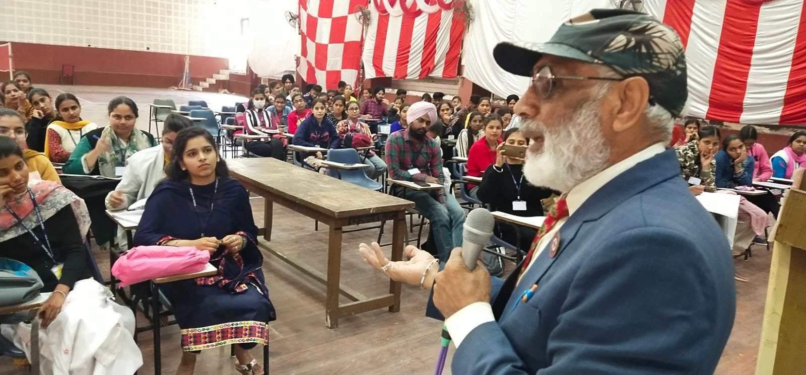 ਇਨਸਾਨੀ ਗਲਤੀਆਂ ਲਾਪਰਵਾਹੀਆਂ ਆਕੜ ਕਾਹਲੀ ਤੇਜ਼ੀ ਹਾਦਸਿਆਂ ਦੇ ਕਾਰਨ