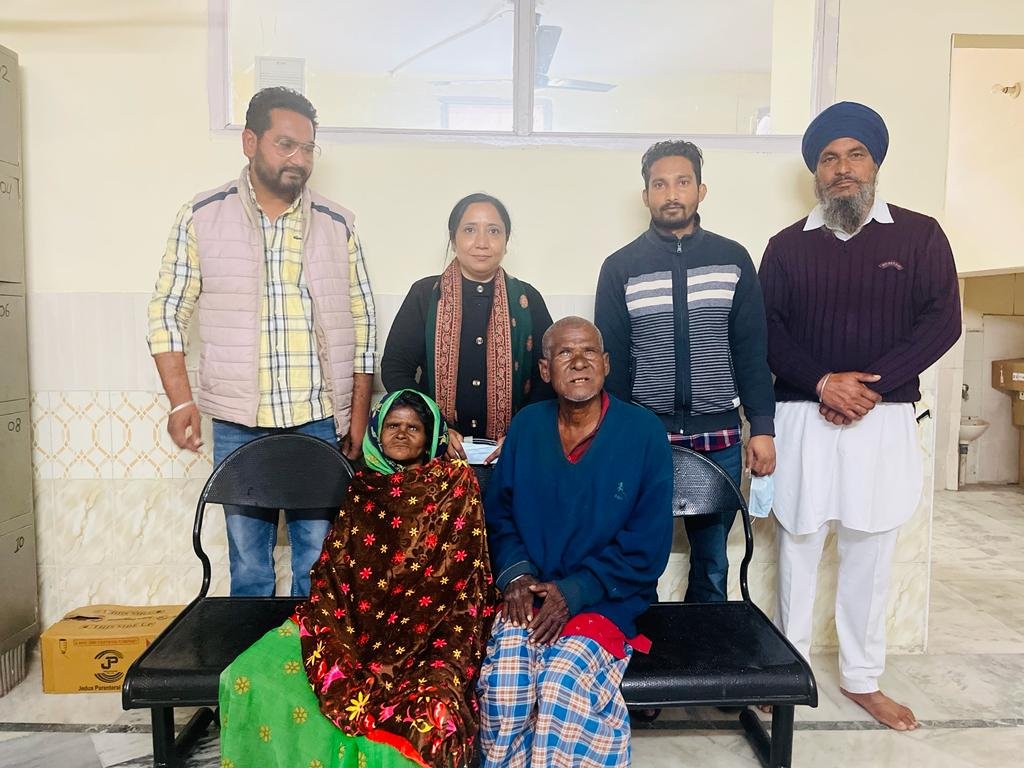 ਕੈਬਨਿਟ ਮੰਤਰੀ ਬਲਜੀਤ ਕੌਰ ਨੇ ਦੋ ਨੇਤਰਹੀਣ ਵਿਅਕਤੀਆਂ ਦੀਆਂ ਅੱਖਾਂ ਦਾ ਕੀਤਾ ਸਫ਼ਲ ਅਪ੍ਰੇਸ਼ਨ