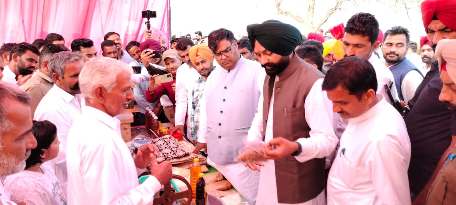 ਸਾਹੀਵਾਲ ਗਾਵਾਂ ਨੂੰ ਪੰਜਾਬ ਭਰ ਵਿੱਚ ਉਤਸ਼ਾਹਿਤ ਕਰਨ ਲਈ ਹਰ ਸਾਲ ਹੋਵੇਗਾ ਕੌਮੀ ਨਸਲ ਸੁਧਾਰ ਮੇਲਾ: ਲਾਲਜੀਤ ਸਿੰਘ ਭੁੱਲਰ