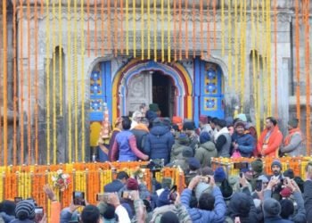 ਸਵੇਰੇ 6:20 ਵਜੇ ਖੋਲ੍ਹੇ ਕੇਦਾਰਨਾਥ ਧਾਮ ਦੇ ਦਰਵਾਜ਼ੇ