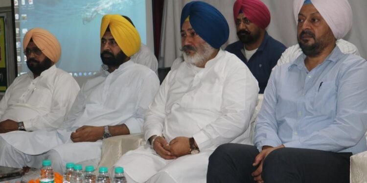 ਮਾਨ ਸਰਕਾਰ ਕਿਸਾਨਾਂ, ਮਜਦੂਰਾਂ ਤੇ ਵਪਾਰੀ ਵਰਗ ਨੂੰ ਨਾਲ ਲੈਕੇ ਚੱਲਣ ਵਾਲੀ ਪਹਿਲੀ ਸਰਕਾਰ