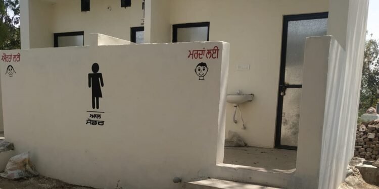 ਪਟਿਆਲਾ ਦੇ ਡੀਲਵਾਲ ‘ਚ ਬਣਿਆ ਪੰਜਾਬ ‘ਚ ਦਿਹਾਤੀ ਖੇਤਰ ਦਾ ਪਹਿਲਾ ਸਾਂਝਾ ਪਖਾਨਾ