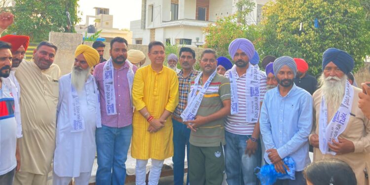 ਕੈਬਨਿਟ ਮੰਤਰੀ ਅਮਨ ਅਰੋੜਾ ਨੇ ਕੀਤਾ ਸਨਮਾਨ