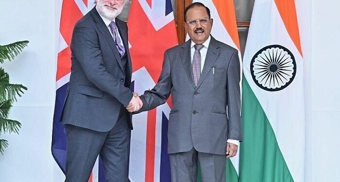 ਡੋਭਾਲ ਨੇ ਬ੍ਰਿਟਿਸ਼ ਹਮਰੁਤਬਾ ਨੂੰ ਕਿਹਾ-ਭਾਰਤੀ ਅਫਸਰਾਂ ਨੂੰ ਧਮਕੀਆਂ ਦੇਣ ਵਾਲੇ ਤੱਤਾਂ ਖ਼ਿਲਾਫ਼ ਹੋਵੇ ਕਾਰਵਾਈ