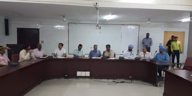 ਸਰਕਾਰੀ ਮੈਡੀਕਲ ਕਾਲਜ ਤੇ ਡੈਂਟਲ ਕਾਲਜ ਦੇ ਦੌਰੇ ਦੌਰਾਨ ਮੈਡੀਕਲ ਸਿੱਖਿਆ ਮੰਤਰੀ ਨੇ ਕੀਤੇ ਵੱਡੇ ਐਲਾਨ