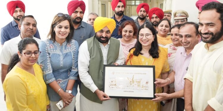 ਮੁੱਖ ਮੰਤਰੀ ਵੱਲੋਂ ਪੰਜਾਬ ਯੂਨੀਵਰਸਿਟੀ ਵਿੱਚ ਲੜਕੀਆਂ ਦੇ ਹੋਸਟਲ ਦੇ ਵਿਸਤਾਰ ਤੇ ਲੜਕਿਆਂ ਲਈ ਨਵੇਂ ਹੋਸਟਲ ਦੀ ਉਸਾਰੀ ਲਈ ਜਲਦੀ 49 ਕਰੋੜ ਰੁਪਏ ਜਾਰੀ ਕਰਨ ਦਾ ਐਲਾਨ