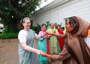 …ਜਦੋਂ ਹਰਿਆਣਾ ਦੀਆਂ ਮਹਿਲਾ ਕਿਸਾਨਾਂ ਨੂੰ ਸੋਨੀਆ ਗਾਂਧੀ ਨੇ ਕਿਹਾ- ”ਤੁਸੀਂ ਰਾਹੁਲ ਲਈ ਕੁੜੀ ਲੱਭੋ”