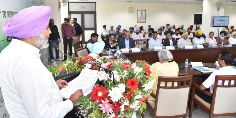 ਪੰਜਾਬ ‘ਚ ਈ-ਨੈਮ ਰਾਹੀਂ ਹੋਇਆ 10,000 ਕਰੋੜ ਰੁਪਏ ਦੇ ਖੇਤੀਬਾੜੀ ਜਿਨਸਾਂ ਦਾ ਈ-ਵਪਾਰ: ਚੀਮਾ