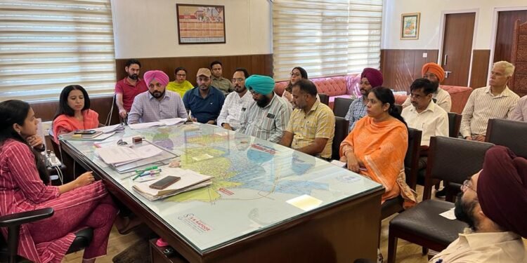 ਡਿਪਟੀ ਕਮਿਸ਼ਨਰ ਵੱਲੋਂ ਜ਼ਿਲ੍ਹੇ ਅੰਦਰ ਕਿਸਾਨੀ ਨੂੰ ਲਾਹੇਵੰਦਾ ਬਣਾਉਣ ਲਈ ਵੱਧ ਤੋਂ ਵੱਧ ਐਫ.ਪੀ.ਓਜ ਬਣਾਉਣ ‘ਤੇ ਜ਼ੋਰ