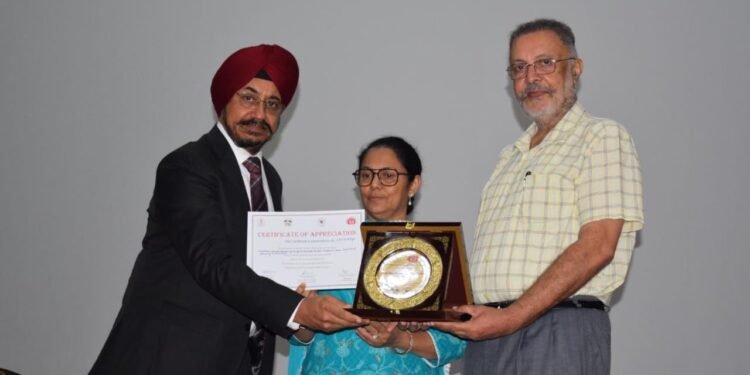 ਪੰਜਾਬ ਦੇ ਡੈਂਟਲ ਕਾਲਜਾਂ ਨੂੰ ਸੁਪਰ-ਸਪੈਸ਼ਲਿਟੀ ਸਹੂਲਤਾਂ ਨਾਲ ਕੀਤਾ ਜਾਵੇਗਾ ਲੈਸ; ਪੰਜ ਸਰਕਾਰੀ ਹਸਪਤਾਲਾਂ ਵਿੱਚ ਸਥਾਪਿਤ ਕੀਤੇ ਜਾਣਗੇ ਇਮਪਲਾਂਟ ਸੈਂਟਰ – ਸਿਹਤ ਮੰਤਰੀ ਡਾ. ਬਲਬੀਰ ਸਿੰਘ ਵੱਲੋਂ ਸੂਬੇ ਵਿੱਚ ਓਰਲ ਹੈਲਥਕੇਅਰ ਸਹੂਲਤਾਂ ਨੂੰ ਅਪਗ੍ਰੇਡ ਕਰਨ ਲਈ ਵੱਖ-ਵੱਖ ਪ੍ਰਾਜੈਕਟਾਂ ਦਾ ਐਲਾਨ