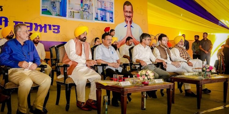 ਪੰਜਾਬ ਸਰਕਾਰ ਵੱਲੋਂ ਕੋਚਾਂ ਨੂੰ ਵੱਡਾ ਤੋਹਫ਼ਾ, ਤਨਖਾਹਾਂ ਵਿੱਚ ਦੋ ਤੋਂ ਢਾਈ ਗੁਣਾ ਵਾਧਾ ਕੀਤਾ