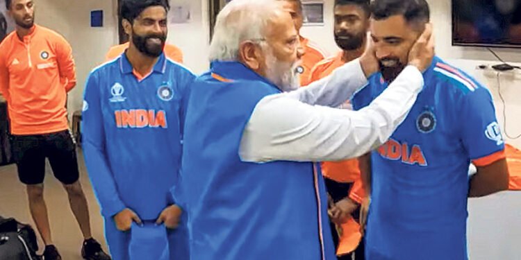 ਕਾਂਗਰਸ ਨੇ ਪ੍ਰਧਾਨ ਮੰਤਰੀ ਨੂੰ ਡਰਾਮੇਬਾਜ਼ ਦੱਸਿਆ