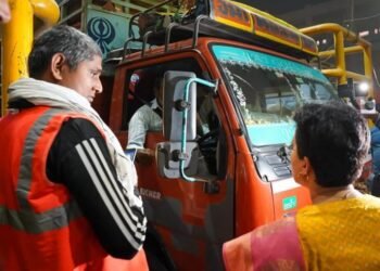 ਦਿੱਲੀ ਦੀ ਮੰਤਰੀ ਆਤਿਸ਼ੀ ਨੇ ਰਾਤ ਨੂੰ ਬਾਰਡਰ ਦਾ ਲਿਆ ਜਾਇਜ਼ਾ