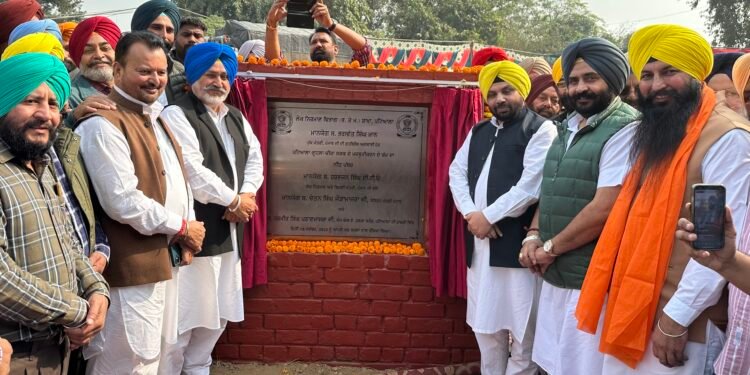 ਹਲਕਾ ਸਮਾਣਾ ਤੇ ਸਨੌਰ ‘ਚ 21 ਕਰੋੜ ਰੁਪਏ ਦੀ ਲਾਗਤ ਨਾਲ ਸੜਕਾਂ ਦੇ ਵਿਕਾਸ ਪ੍ਰਾਜੈਕਟਾਂ ਦੀ ਸ਼ੁਰੂਆਤ