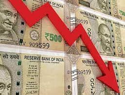 ਡਾਲਰ ਮੁਕਾਬਲੇ ਰੁਪਿਆ ਫਰਸ਼ ’ਤੇ